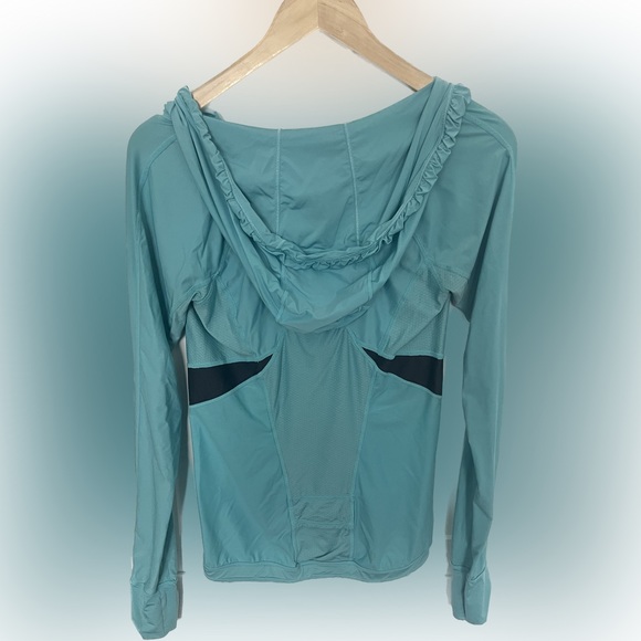 Lululemon hooded shirt - Picture 4 of 4
